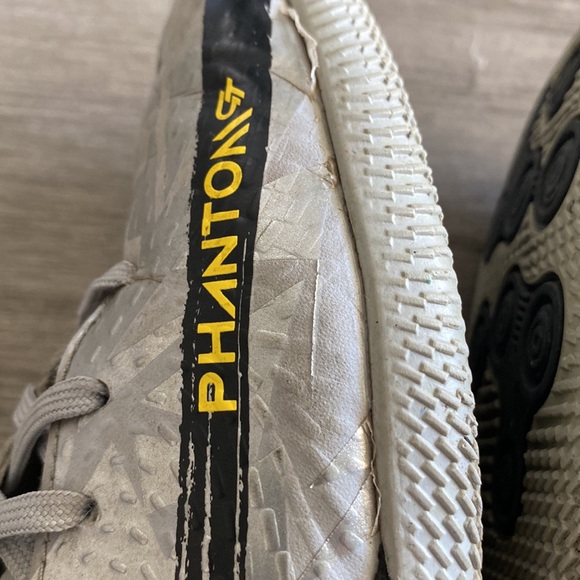 Nike Phantom GT Scorpion Academy Jr. Indoor Shoes Youth - Wolf Grey - Picture 8 of 11